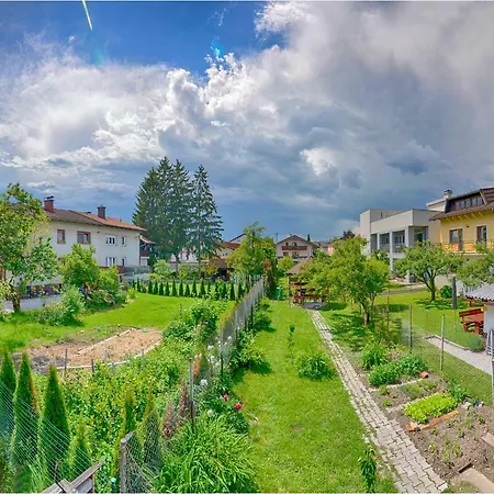 Southwest 1 With Aircon & Free Parking * Ljubljana