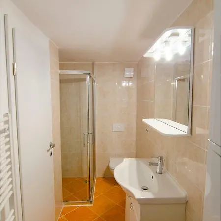 Southwest 1 With Aircon & Free Parking * Ljubljana